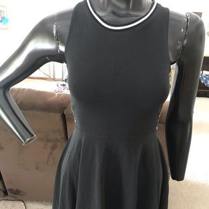 Black Floral‎ Skater Dress Size Small sleeveless